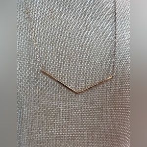 Gorjana - Taner V Necklace in gold